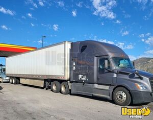 2020 Cascadia Freightliner Semi Truck Nevada for Sale