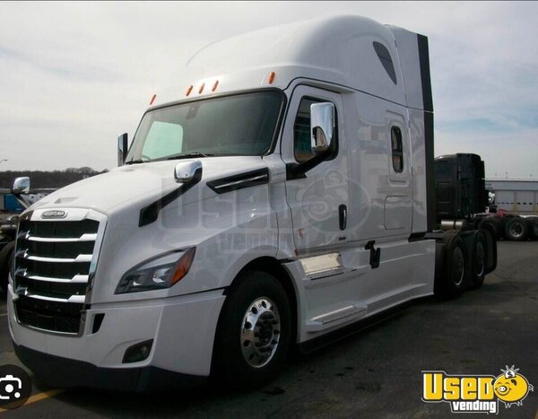 2020 Cascadia Freightliner Semi Truck New York for Sale