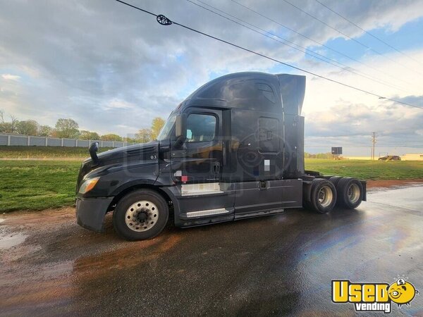 2020 Cascadia Freightliner Semi Truck North Carolina for Sale