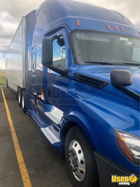 2020 Cascadia Freightliner Semi Truck Texas for Sale