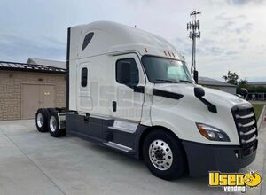 2020 Cascadia Freightliner Semi Truck Texas for Sale