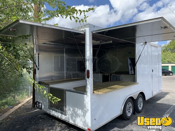 2020 Enclosed Cargo Merchandise Trailer Other Mobile Business Texas for Sale