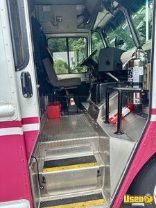 2020 F-59, V8 6.8l Gas Engine All-purpose Food Truck Exterior Customer Counter Connecticut Gas Engine for Sale