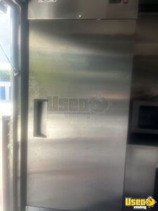 2020 F59 Bakery Food Truck Insulated Walls Florida Gas Engine for Sale