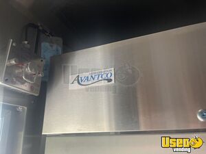 2020 F59 Bakery Food Truck Refrigerator Florida Gas Engine for Sale