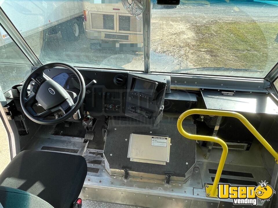 (2) 2020 Ford F59 P1000 Stripped Chassis Step Van | Used Delivery Truck