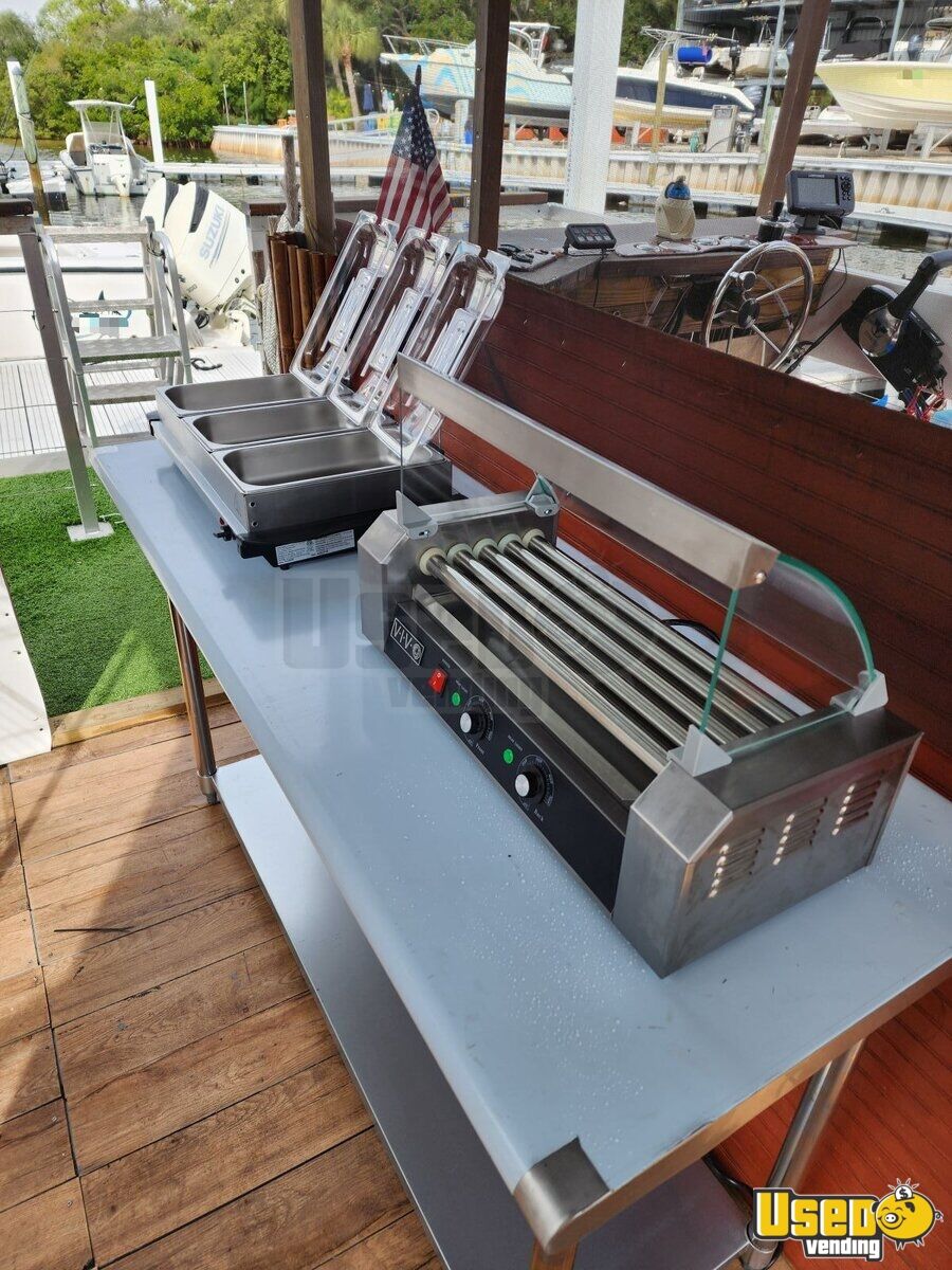 State Approved 2020 Tritoon Food Boat Floating Food Unit for Sale in