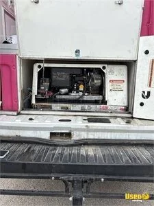 2020 Mobile Dog Grooming Van Pet Care / Veterinary Truck Additional 2 Texas for Sale