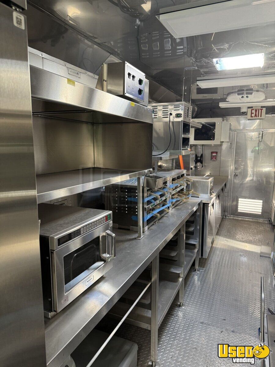 2020 8.5' x 28' Fully Equipped Food Trailer Mobile kitchen Fast Food