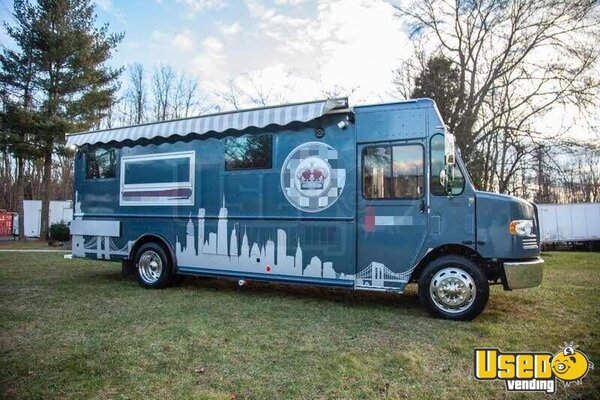 2020 Mt55 Kitchen Food Truck All-purpose Food Truck New York Diesel Engine for Sale