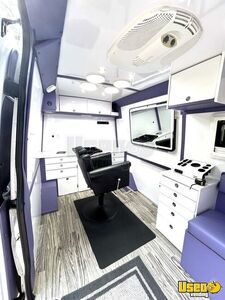 2020 Sprinter 2500 Mobile Hair & Nail Salon Truck Interior Lighting Texas Diesel Engine for Sale