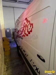 2020 Sprinter Lunch Serving Food Truck Insulated Walls New York Diesel Engine for Sale