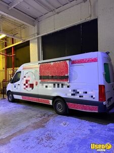 2020 Sprinter Lunch Serving Food Truck New York Diesel Engine for Sale