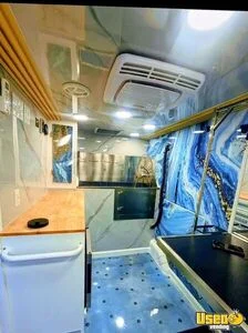 2020 Transit 250 Pet Care / Veterinary Truck Solar Panels California Gas Engine for Sale
