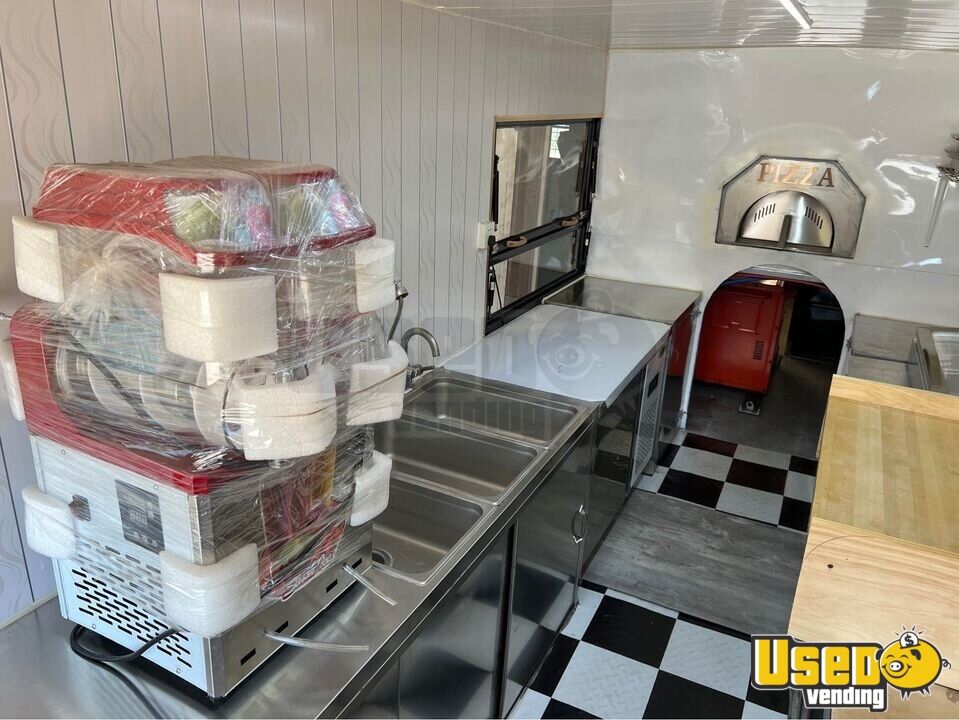 Ready to Go 20’ 60volt DC Drive WoodFired Pizza Food Truck for Sale