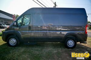 2021 1500 Mobile Hair & Nail Salon Truck Air Conditioning New Jersey Gas Engine for Sale