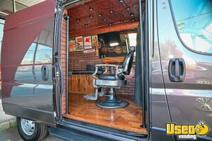 2021 1500 Mobile Hair & Nail Salon Truck Interior Lighting New Jersey Gas Engine for Sale