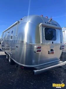 2021 2021 Airstream Flying Cloud 23fb Airstream Electrical Outlets Utah for Sale