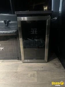 2021 350 Transit Hd- Xlt Mobile Hair & Nail Salon Truck Gray Water Tank Texas Gas Engine for Sale