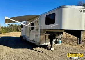 2021 69226s-2sl-gn-e-mid-lq 2-horse Lq Trailer Generator Vermont for Sale