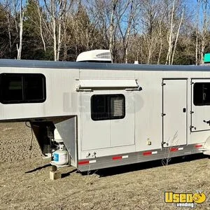 2021 69226s-2sl-gn-e-mid-lq 2-horse Lq Trailer Restroom Vermont for Sale