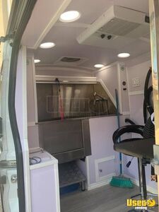 2021 A250 Mobile Pet Grooming Van Pet Care / Veterinary Truck Air Conditioning Florida for Sale