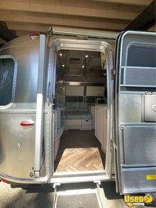 2021 Airstream Cabinets Washington for Sale