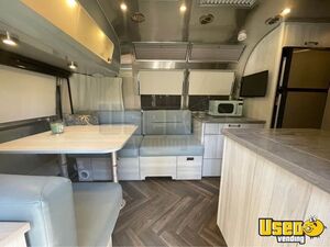 2021 Airstream Solar Panels Washington for Sale