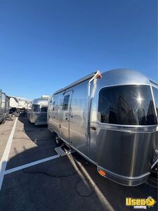 2021 Caravel 22fb Airstream Cabinets Florida for Sale