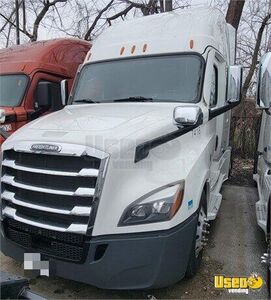 2021 Cascadia Freightliner Semi Truck 2 Illinois for Sale