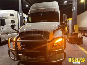 2021 Cascadia Freightliner Semi Truck 5 Florida for Sale