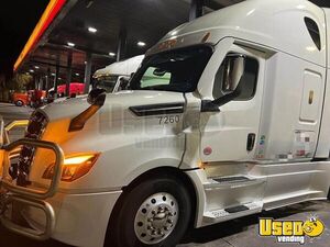 2021 Cascadia Freightliner Semi Truck 6 Florida for Sale