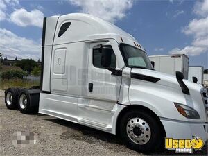 2021 Cascadia Freightliner Semi Truck California for Sale