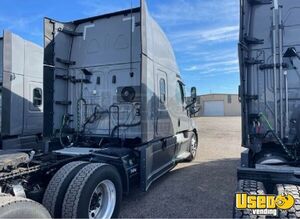 2021 Cascadia Freightliner Semi Truck Double Bunk Oklahoma for Sale