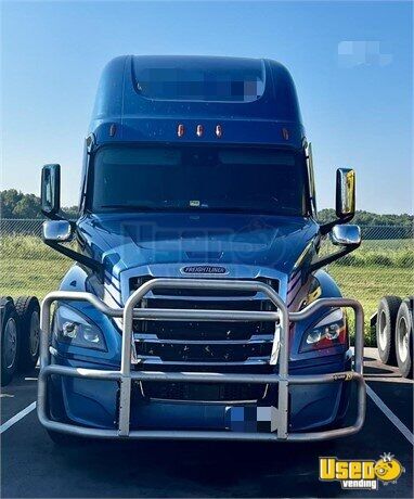 2021 Cascadia Freightliner Semi Truck Indiana for Sale