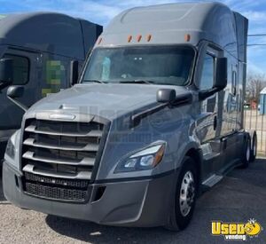 2021 Cascadia Freightliner Semi Truck Oklahoma for Sale