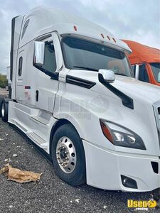 2021 Cascadia Freightliner Semi Truck Texas for Sale