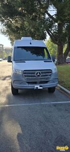 2021 High Roof Extended W/170 Mobile Hair & Nail Salon Truck Bathroom California Diesel Engine for Sale