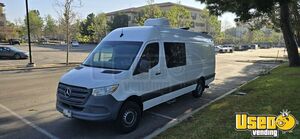 2021 High Roof Extended W/170 Mobile Hair & Nail Salon Truck Cabinets California Diesel Engine for Sale