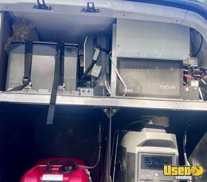 2021 High Roof Extended W/170 Mobile Hair & Nail Salon Truck Gray Water Tank California Diesel Engine for Sale