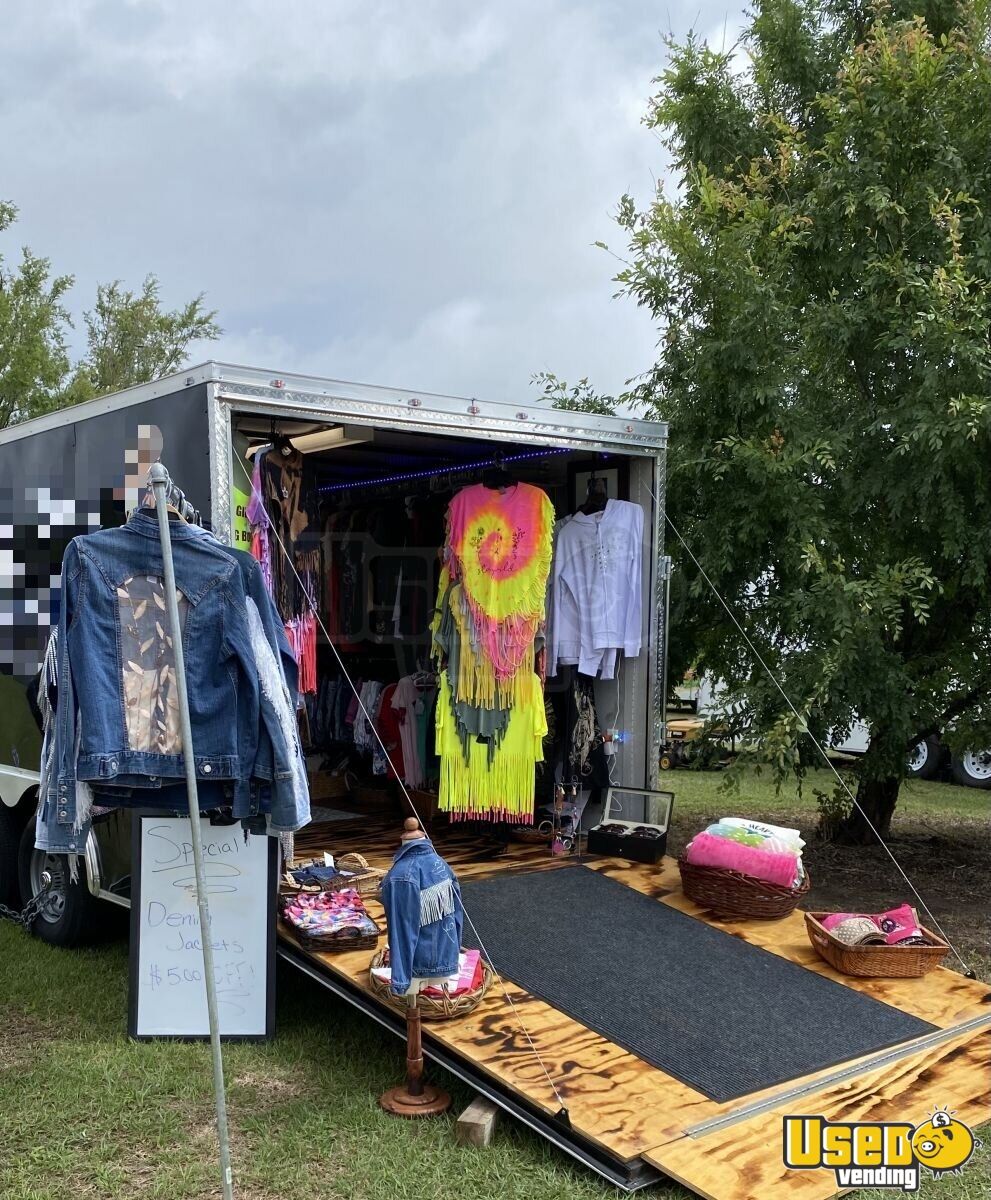 BOUTIQUE TRAILER VENDOR BOOTH