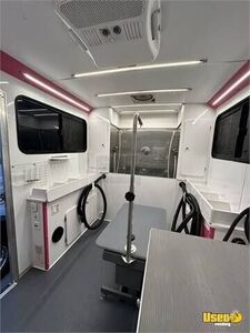 2021 Mobile Pet Grooming Trailer Pet Care / Veterinary Truck Air Conditioning Texas for Sale