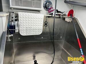 2021 Pet Grooming Trailer Pet Care / Veterinary Truck Gray Water Tank Texas for Sale