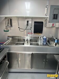 2021 Qtm8.6x18ta12k Kitchen Food Concession Trailer Kitchen Food Trailer Exterior Lighting California for Sale