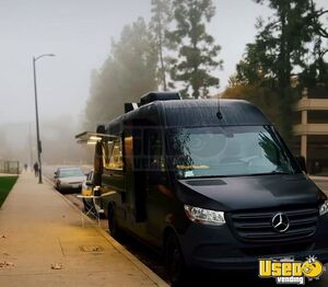 2021 Sprinter 2500 Coffee & Beverage Truck Cabinets California Diesel Engine for Sale