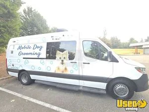2021 Mercedes Sprinter 3500 Mobile Dog Grooming Van Mobile Business Unit for Sale in Washington!