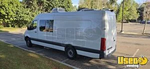 2021 Sprinter High Roof Extended W/170 Mobile Hair & Nail Salon Truck Insulated Walls California Diesel Engine for Sale