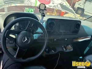 2021 Sprinter Ice Cream Truck Removable Trailer Hitch California Diesel Engine for Sale