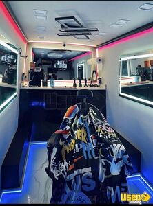 2021 Sprinters 2500 Mobile Barber Shop Truck Mobile Hair Salon Truck Surveillance Cameras Iowa Gas Engine for Sale