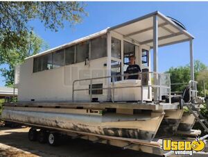 2021 Tritoon Kitchen Food Trailer Diamond Plated Aluminum Flooring Florida Gas Engine for Sale